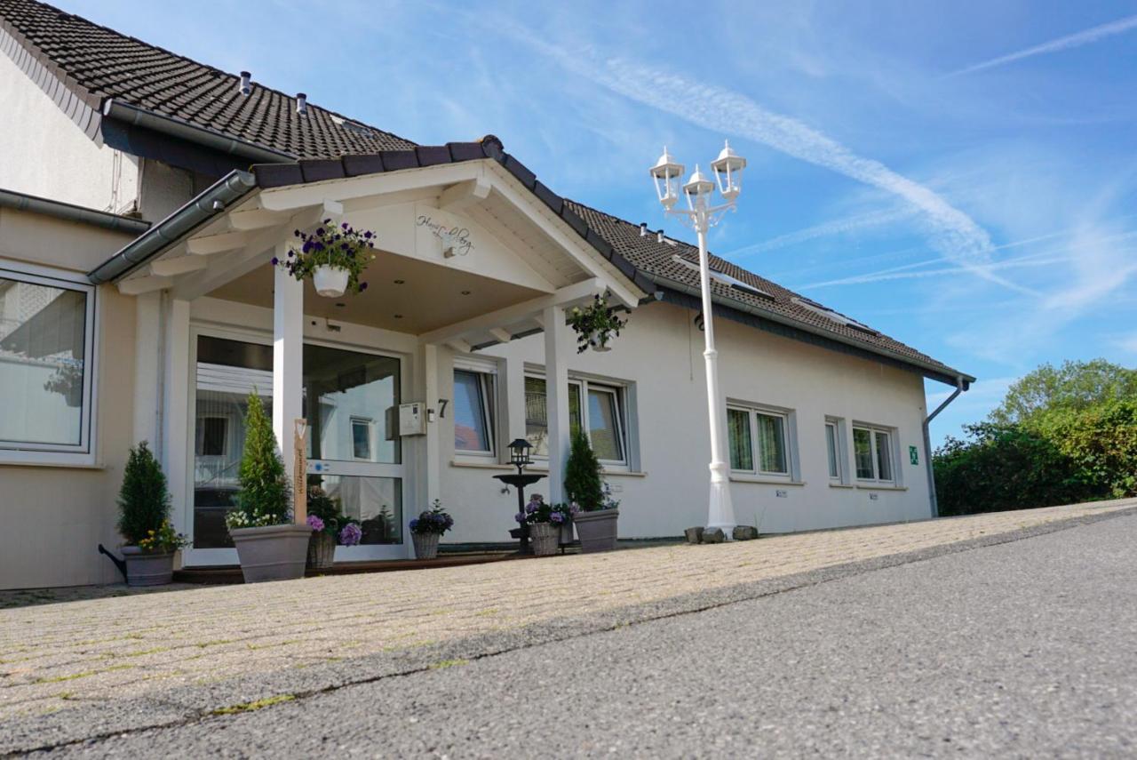 Haus Loehrberg Hotel Hemer Exterior photo